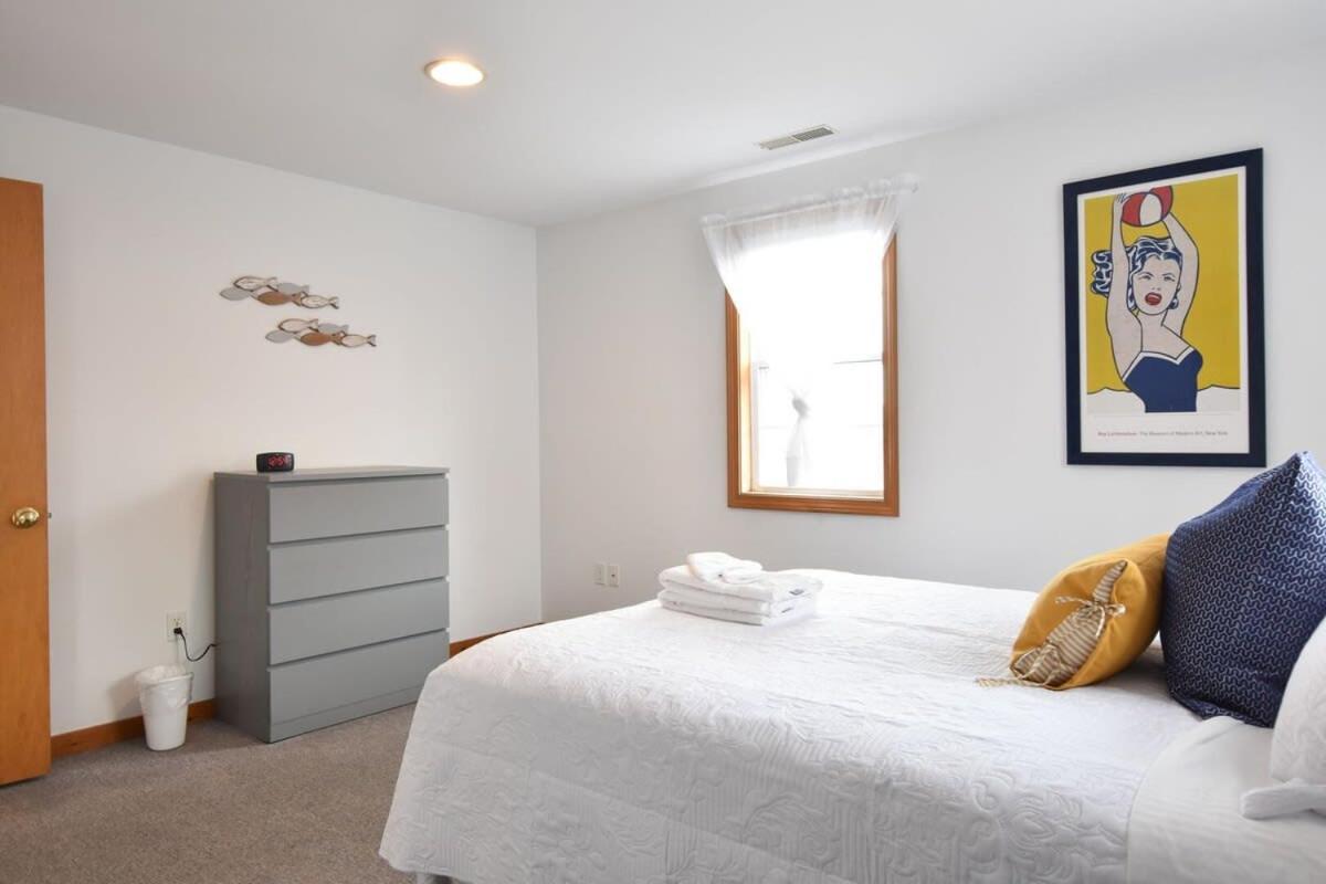 12216 - Beautiful Views Of Cape Cod Bay Access To Private Beach Easy Access To P-Town Truro Exteriér fotografie