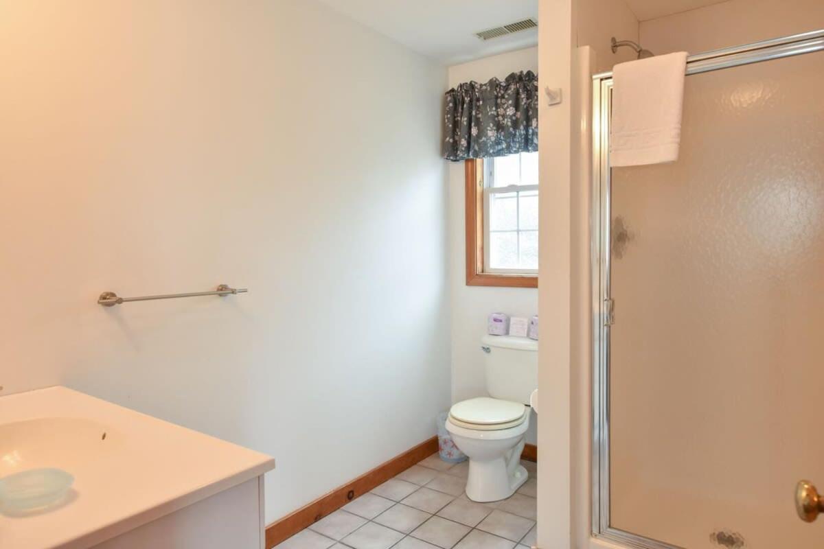 12216 - Beautiful Views Of Cape Cod Bay Access To Private Beach Easy Access To P-Town Truro Exteriér fotografie