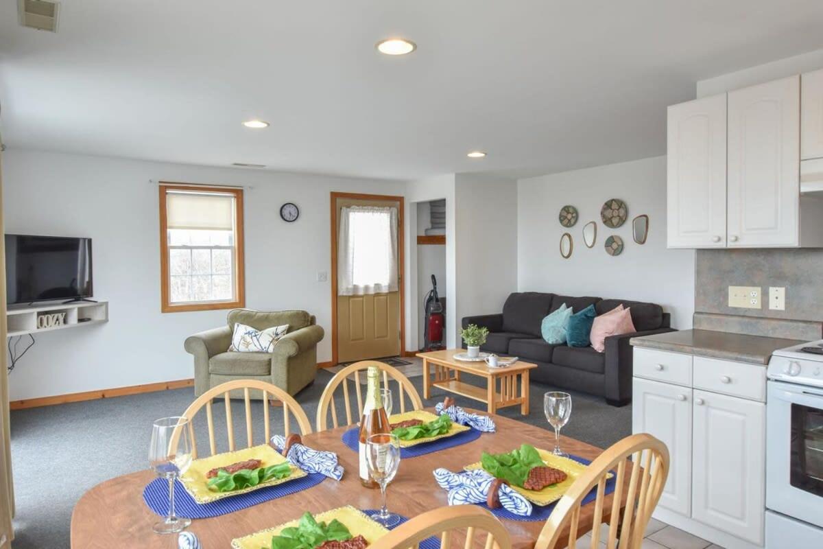 12216 - Beautiful Views Of Cape Cod Bay Access To Private Beach Easy Access To P-Town Truro Exteriér fotografie